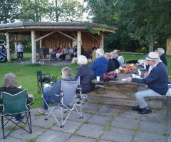 Aftensang ved Skovsøen.