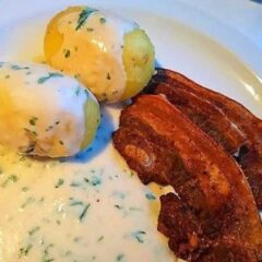 Stegt flæsk med persillesovs